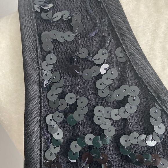 Vintage Sequins Lace Dress with Open Back - Picture 11 of 15